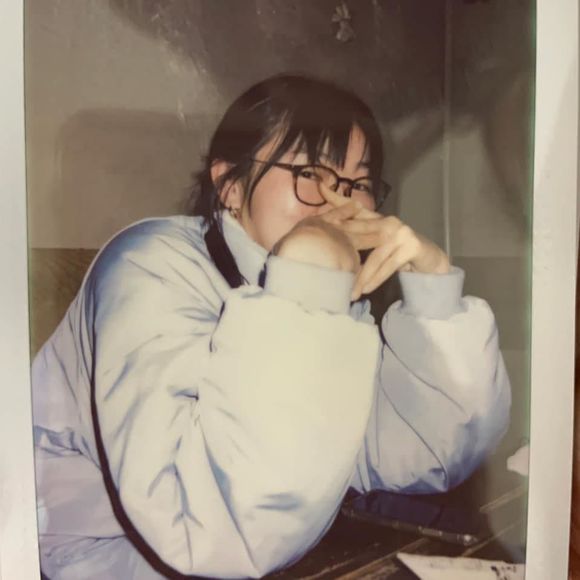 Meet your Posher, Eri - Picture 1 of 1